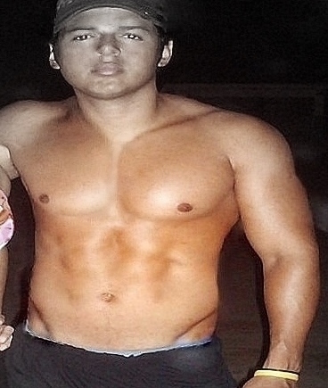 Arquitecto! Apasionadooo de los deportes! Actitud positiva atrae cosas positivas! Dios nos premia a los buenos!!!