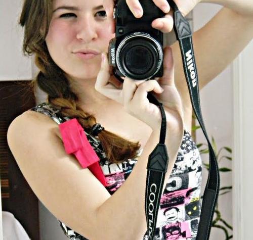 ''não sujo minhas mãos para derrubar pessoas insignificantes, afinal, nada melhor do que vê-las tropeçando no seu próprio fracasso''