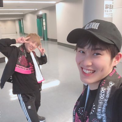 vori1017's profile picture. 舞中 生徒会副会長→湘南 演劇部 部長→大学生 国際交流サークルLINK 映画部 演出兼編集 社会福祉士/精神保健福祉士課程「study study more study」 一日一日を全力で大切に🏃‍♂️💨