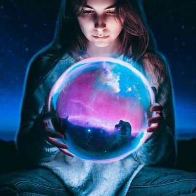 AmiraSu60503019's profile picture. تفائلوا، فالهموم كالغيوم ما تراكمت الا لتمطر 🌧❤