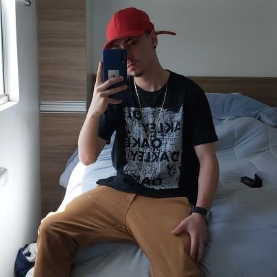 Mateus35240240's profile picture. 18🤯