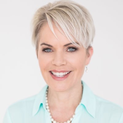 KommerMichelle's profile picture. Good vibes only.  Tweets are my own.
