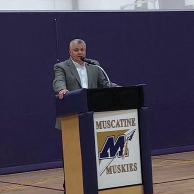 Joe Wieskamp inducted into Muscatine High Hall of Fame