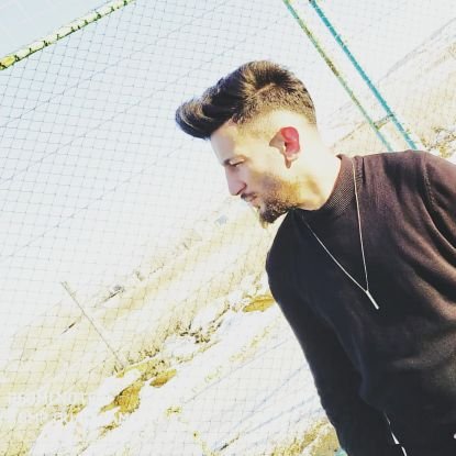 abdullaheker19's profile picture. ⚡