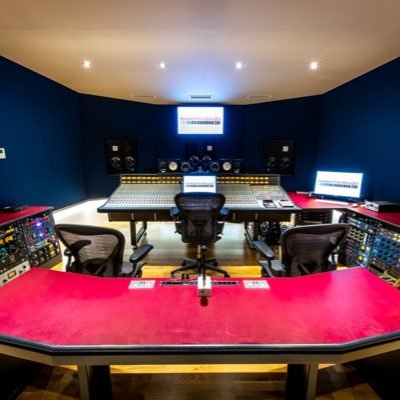 The finest Private Recording Studio in London with a Steinway Model D Gran Piano, 40ch SSL 4000 G+, Top Level Acoustic Rooms and Recording/Mixing equipments.