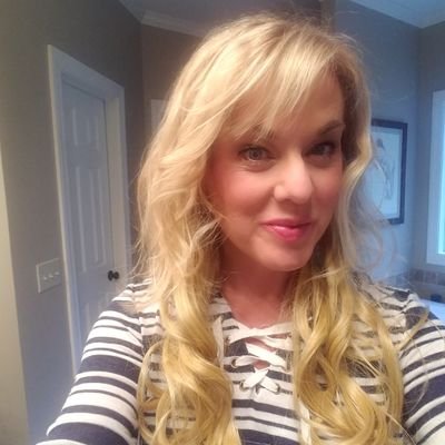 SteppieM's profile picture. Happy person. Cat lady.  Sagittarius. ♐️ #HailState #GeauxSaints ⚜️