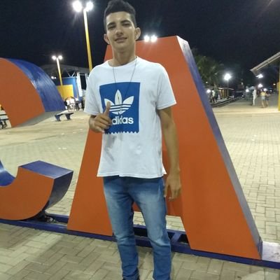 Atleta
solteiro
apaixonado por futebol ❤️⚽
flamenguista ❤️🖤