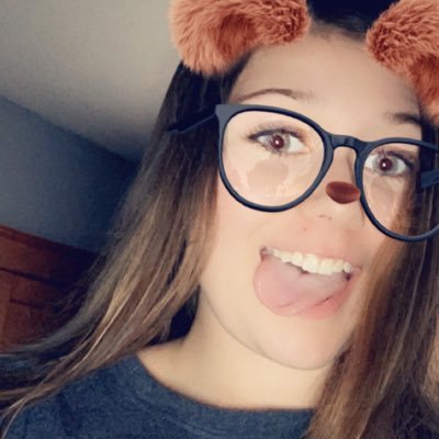•sophmore@AHS•chocolate milk fanatic🤪•