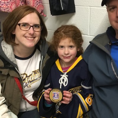 sarasimps79's profile picture. 🇨🇦👨‍👩‍👧‍👦🐶 | Mom of 2 | Wife of 1 | she/her