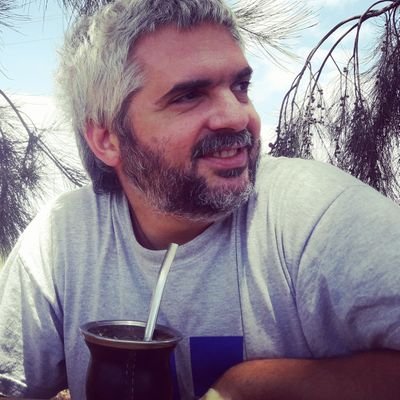 Lic. Ciencias de la Comunicación (UBA). Magister Educación, Lenguajes y Medios (UNSAM).
Medios, política, educación, igualdad.