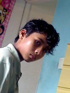 .Nao sou vampiro mas é pelo sangue de Jesus Cristo que estou vivo!!!.me sigam!
