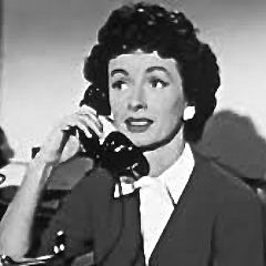 immakingnotes's profile picture. Journalist. So many questions, so little time.