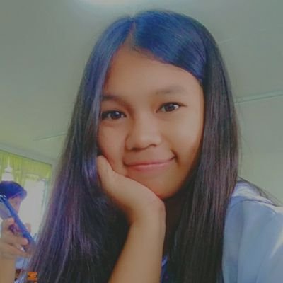 That Out-of-this-World Girl😍