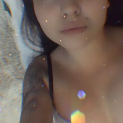 LarichevaUlik's profile picture. Все умрут, а я - изумруд