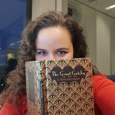 MPaperpages's profile picture. Eet, drinkt, slaapt en ademt boeken I Beginnend boekblogger (kom maar op met die love) I Voorstander van goede chocola I theeinfuus mag