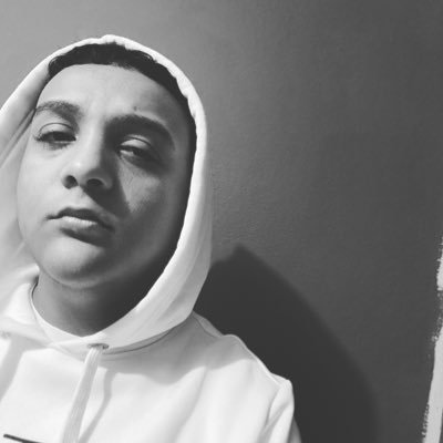 x_criiis's profile picture. 