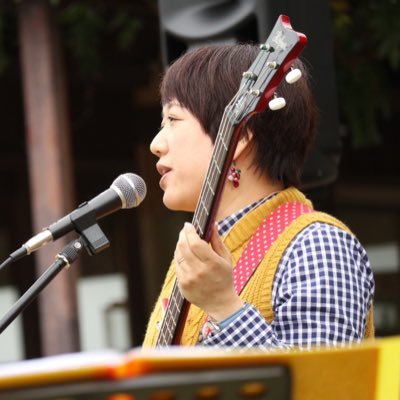the vegetablets vocal&bass&keyboard 。そして、手作り雑貨happytime という名前で、布小物や編み物小物など一点ものの雑貨を作っています♪minneやfacebook Instagramにも作品載せてます