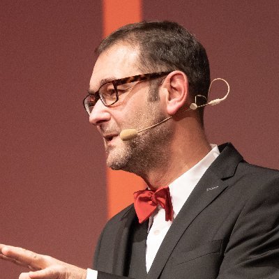 Moderator, Marketing, Dozent, https://t.co/xqW8dO8yRw