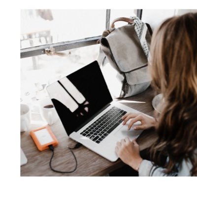 WebmarketingE's profile picture. 👩‍💻Veille et actualité #webmarketing #affiliation #BusinessEnLigne 💰Booste tes ventes et Deviens #influenceur !