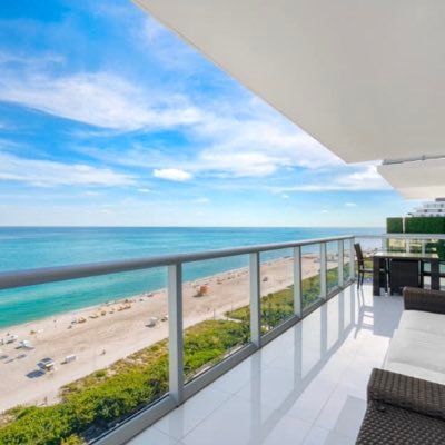 by Oscar Edward Valle @DouglasElliman Real Estate Miami, FL