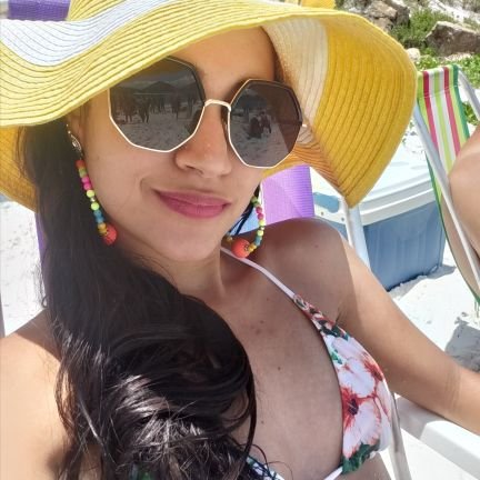 larissathamyris's profile picture. ♐