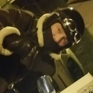 la famille,la motoHD,la dedeuch,les tatou,le foot,IOS,le rétro,les années 80
jjgoldman🎸🎶 😎 la bière...fan de l'OL⚽.je n'aime pas les filtres, soyez vous-même