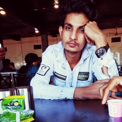 NvdShrf1's profile picture. Don't u worry child (😂)