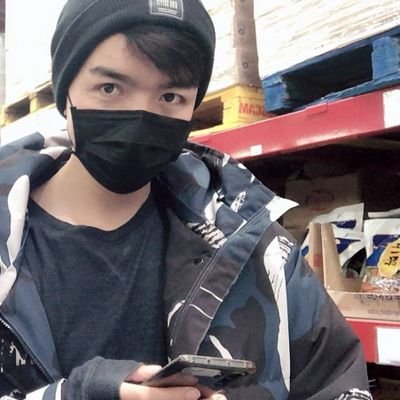 wandering513's profile picture. Bioinformatician