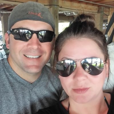 crazyjesuslove's profile picture. 🤗Be the reason someone smiles today.😁🙏 Jesus lover.👆💏 Kraig's wife.❤ Momma to 5 totally awesome kiddos.👣💛👣💙👣💜👣💚👣❤ 🐾Dog lover.🐾