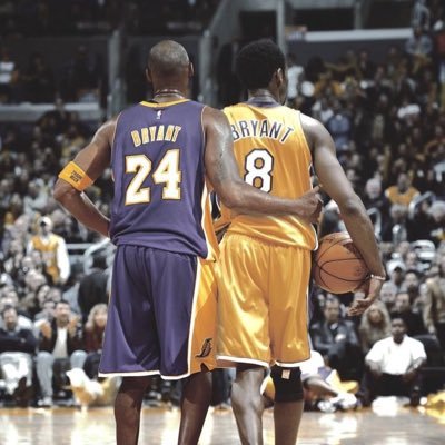 Sara_Bee_Fly's profile picture. ♛ 💜💛☠️💙🏁