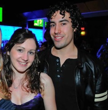 We are a crazy young couple living life to the fullest, running a busy cafe and rocking out MLM online.