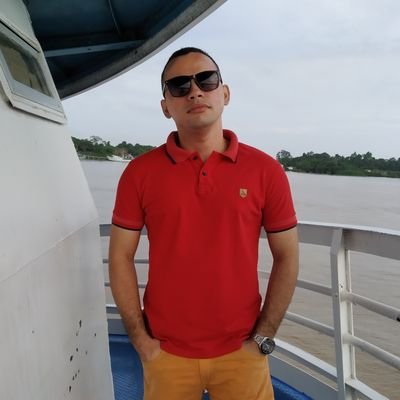 Ragnarl13l's profile picture. Não perca seu tempo sempre procurando pelos anos perdidos. Encare, aguente firme. Perceba que você está vivendo nos anos dourados. 🎶