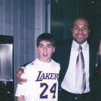 nickatnice_'s profile picture. How'd you know my name is phones?

James Harden ruined basketball