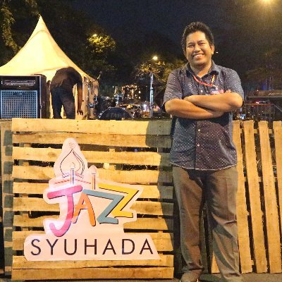 rendraagusta's profile picture. anak desa yang berusaha membangun kampung
