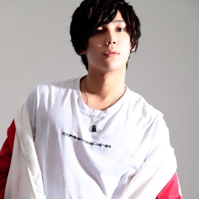 流行りに乗っちゃいます🐽 atom alto yurayurahttps://www.star-guys.jp/kansai/osakaminami/alto/staff/yura.htmlH