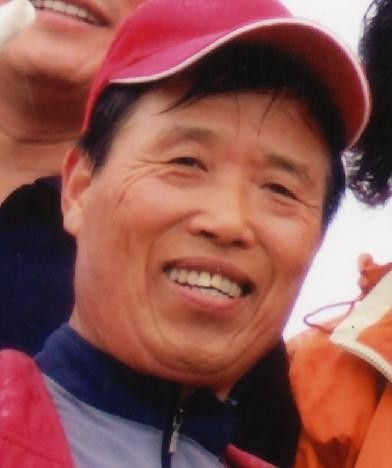 천년고도경주산,울산,남구거주, 남구청퇴직,매일아침테니스동우회활동(약칭:즐테) 낮시간대는시골텃밭에서보냄,긍정적인사고 법과기초질서가 원칙인사회추구.