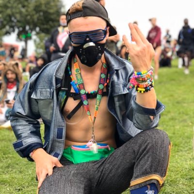 I have an android, so I understand if you hate me.
PLUR=life
🔜snails🔜GWN🔜GWN (again)