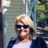 vivian mcelyea - @mcelyea_vivian Twitter Profile Photo