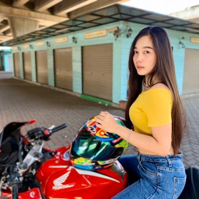 Microbus15's profile picture. 