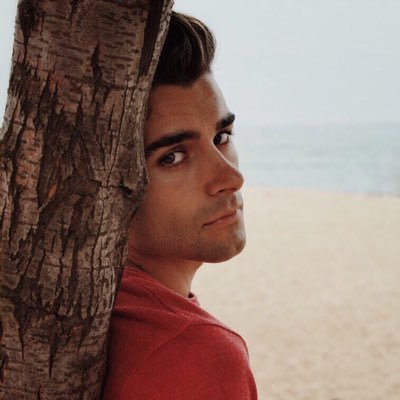 rubn_gg's profile picture. Burgos❄️ - L[G]TB 🏳️‍🌈 - 📚Magisterio de primaria [UBU] - VIDEOCLIP⬇️⬇️