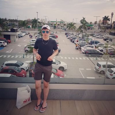 ciarang20's profile picture. SNAPCHAT- ciarang20 👻