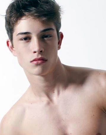 Modelo Basileiro/Internacional ,Grande vencedor Masculino da Supermodel brazil 2008