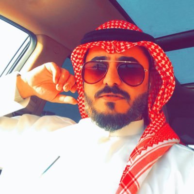 گآنت أمي : جنه تبكي ' أن زاد همي ' ويّد تمسح دمعتي ! قبل أمسح دموعي بكمي بس راحت / ومابقى الا دعاء بـ اطراف فمي ( وماتت امي )