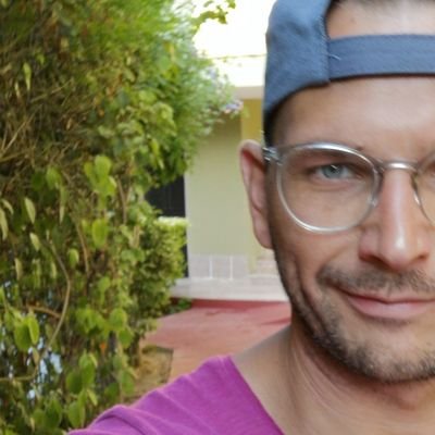 Saeftman's profile picture. Selbstständig als Kaufmann für Versicherung & Finanzen bei der Allianz // Movies // Iphone // News // Electronic Music // all of Food … amm