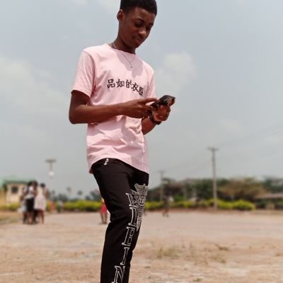 Optimistic vibes✌️
Dual fan of Barca and Chelsea🏟️
Lover of Track and field 🏅