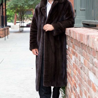 A fur wearing man 🇬🇧