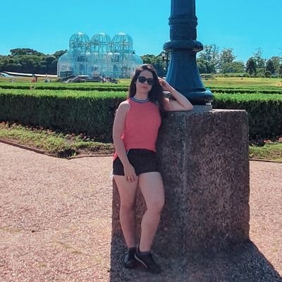 i_am_sandes's profile picture. 1 punhado de amor,1 bocado de teimosia,1 pitada de sarcasmo, regada a filmes e livros. ;)