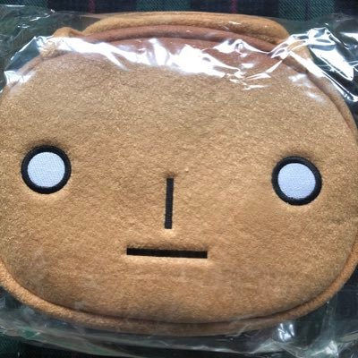 成人済腐女子です(20歳以上 高卒済)。社畜なのでほぼいません。とうらぶ（初期刀まんばちゃん)。ツイステ（最推し🦈🐬) 推しは右にしがち。