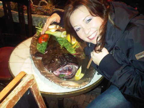 Gezellige chick, met kind zonder vent, levensgenieter met bak vol humor!