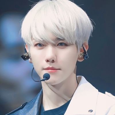 jhj04920506's profile picture. #엑소 #백현